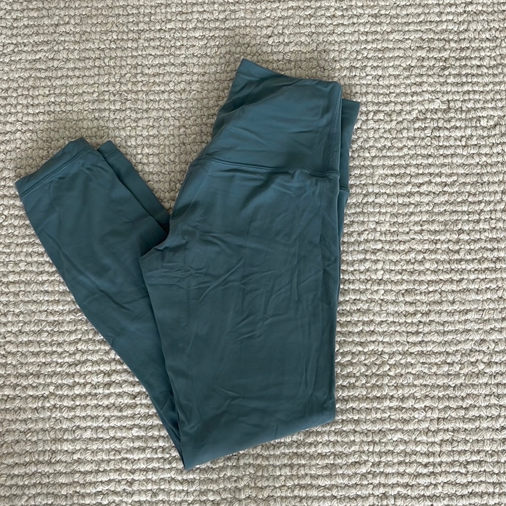 Lululemon Align 25” Teal Size 6